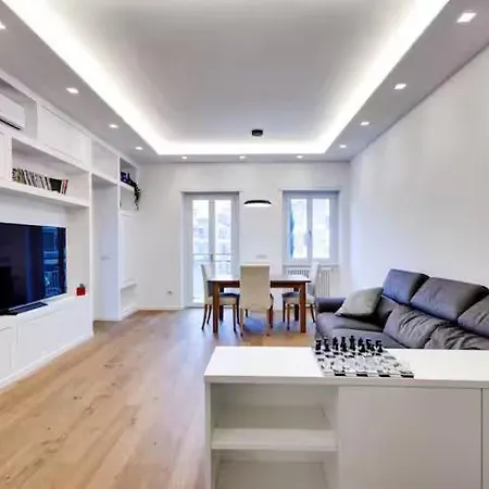 Aurelia Luxury